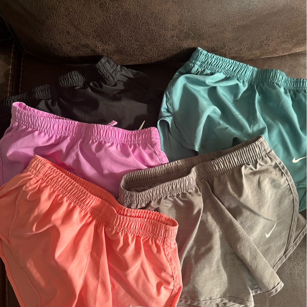 Girls xs nike shorts